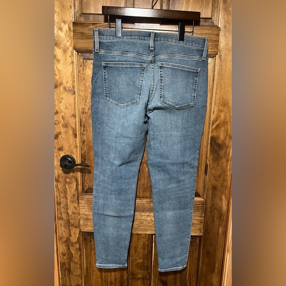 NWT J. Crew 9” Toothpick Jeans with Perfecting Pockets, size 31 - Picture 2 of 6